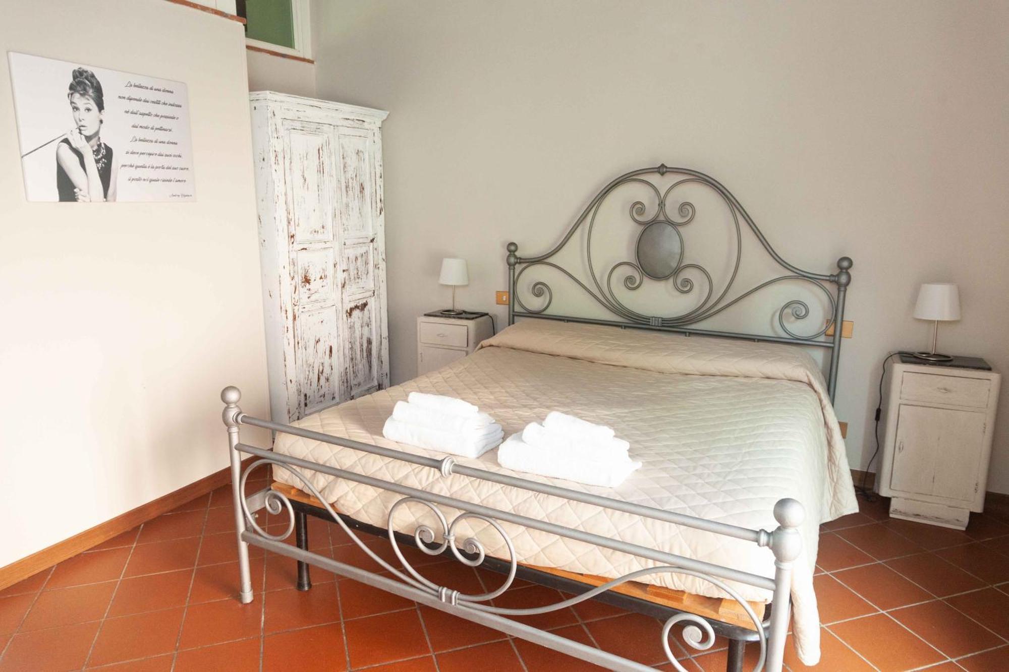 Bed And Breakfast Villa Torre Degli Onesti Apartments Lucca Exterior foto